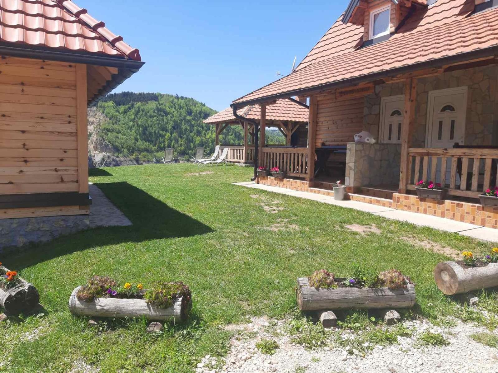 Draganovi Konaci Apartment Zaovine Екстериор снимка